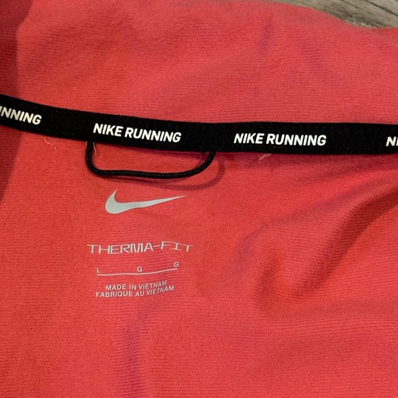 Nike hybrid running jacket - Picture 6 of 8